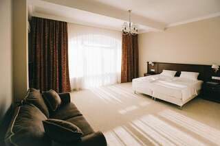 Гостиница Previsokov Песчаное Улучшенный двухместный номер с 1 кроватью или 2 отдельными кроватями и видом на море-1